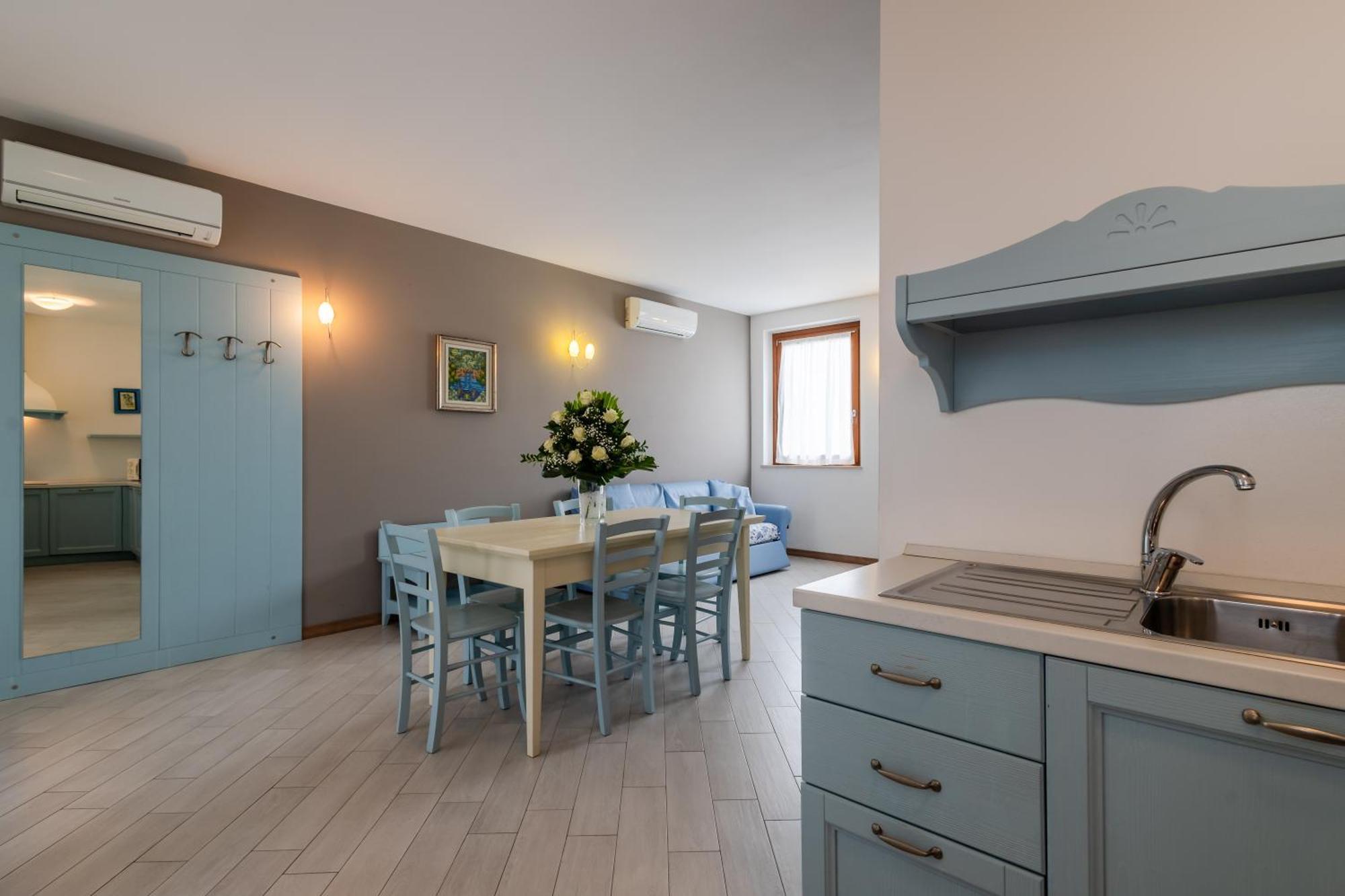 シルミオーネ Cascina Borghettaヴィラ エクステリア 写真