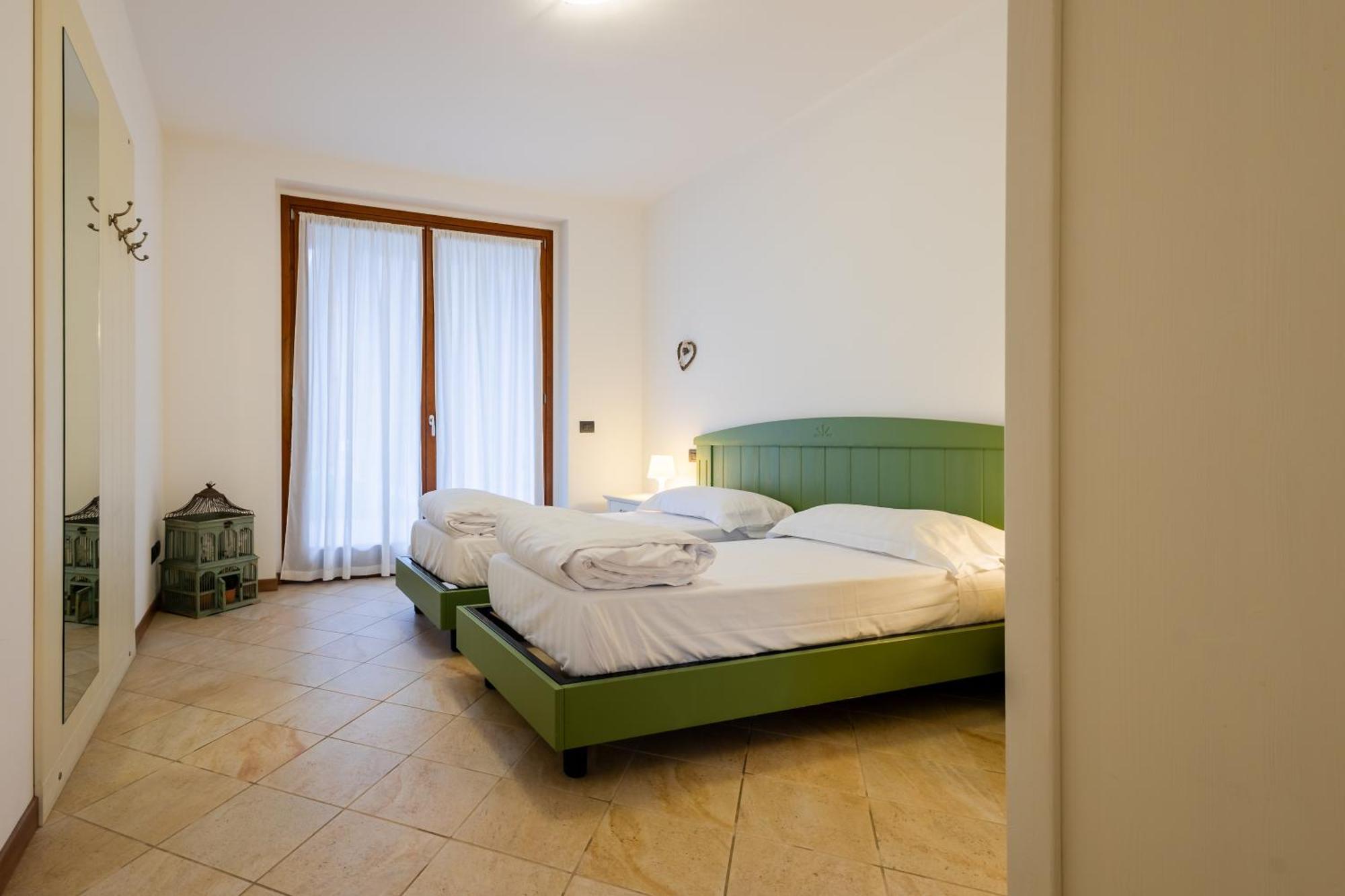 シルミオーネ Cascina Borghettaヴィラ エクステリア 写真