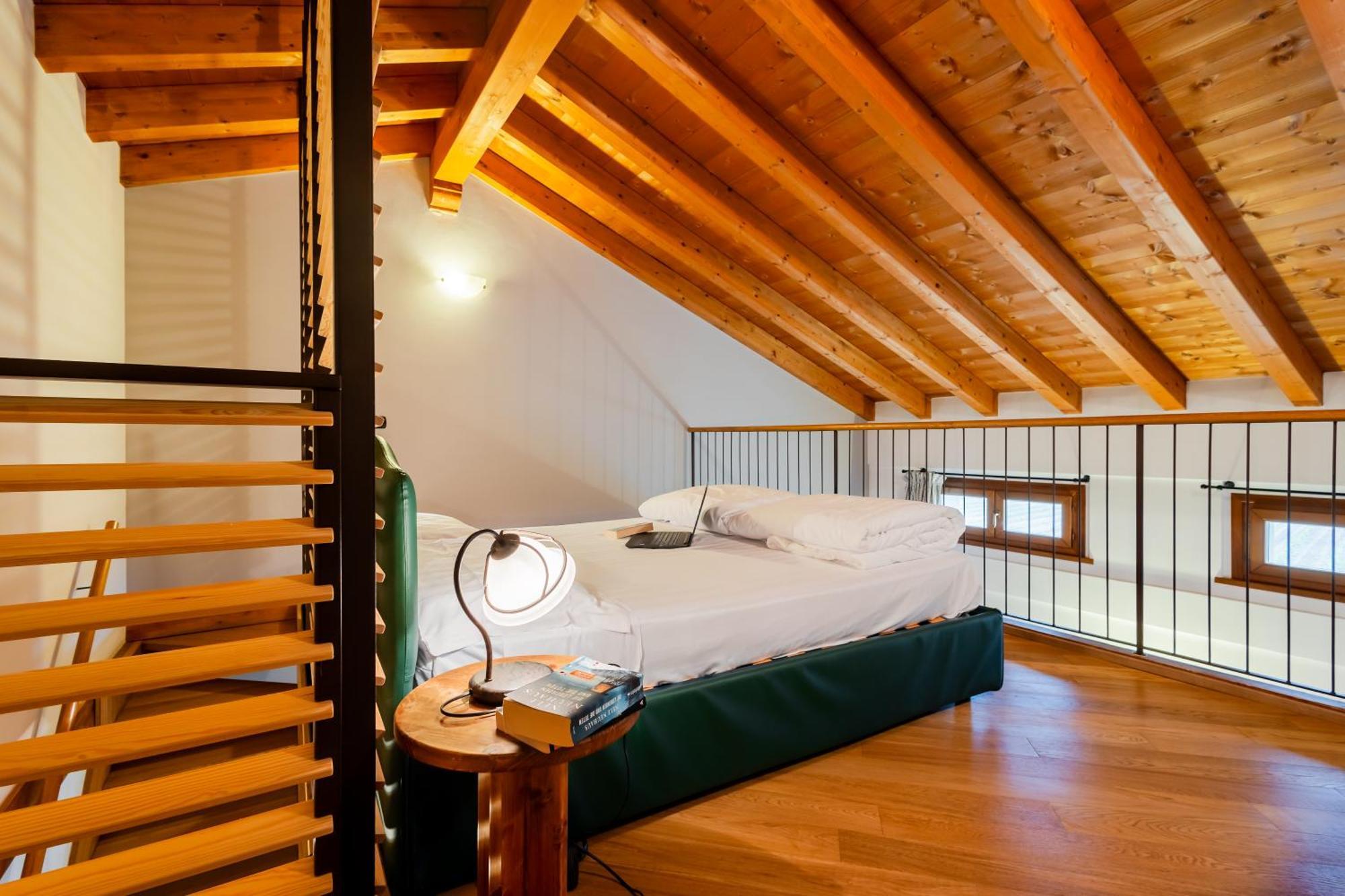 シルミオーネ Cascina Borghettaヴィラ エクステリア 写真