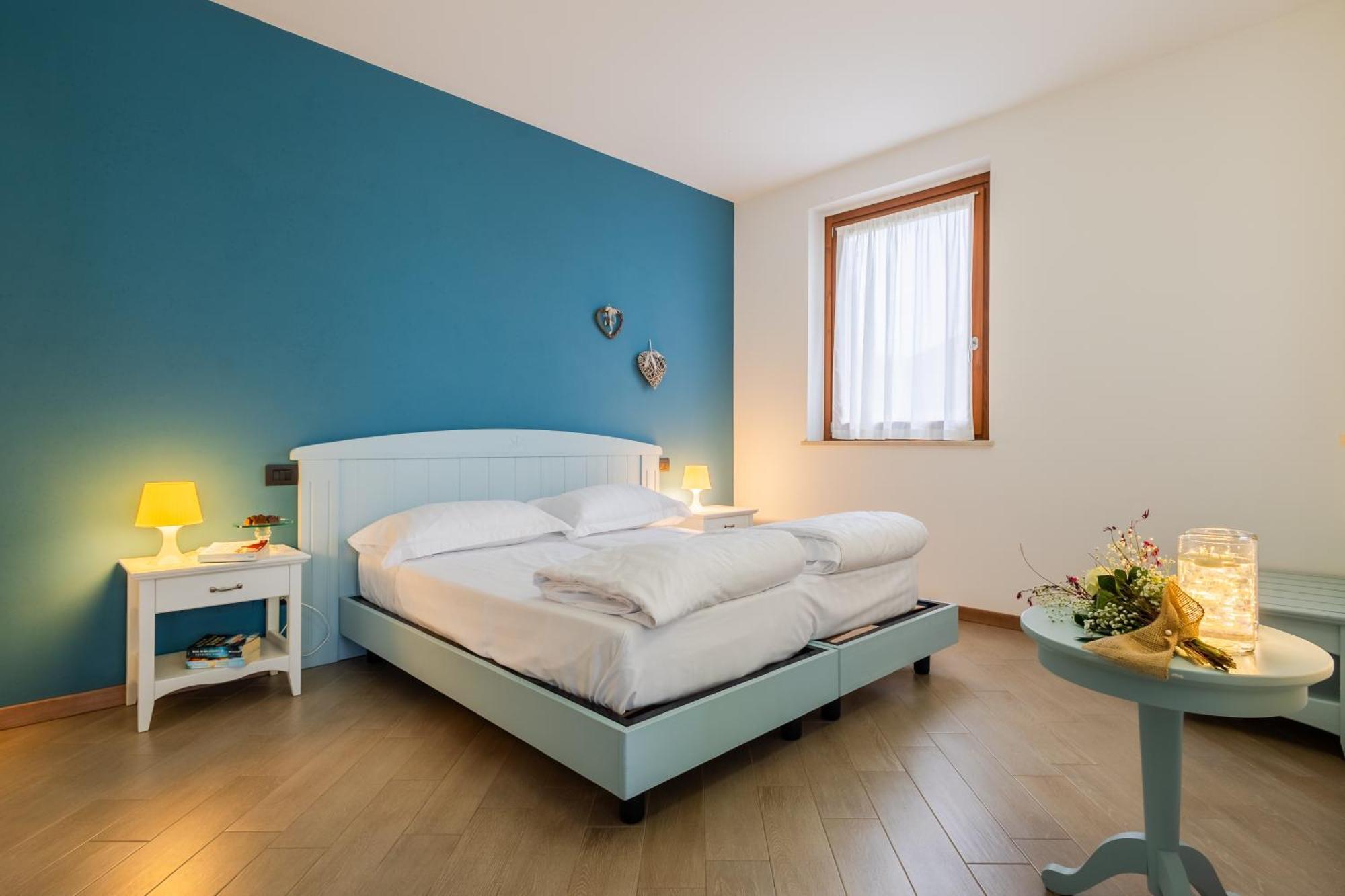 シルミオーネ Cascina Borghettaヴィラ エクステリア 写真